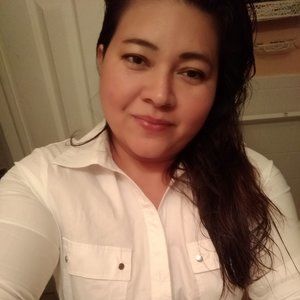 Meet your Posher, Yaneth